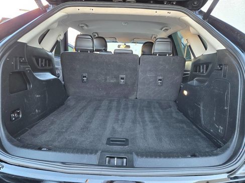 Used 2018 Ford Edge Titanium image 26