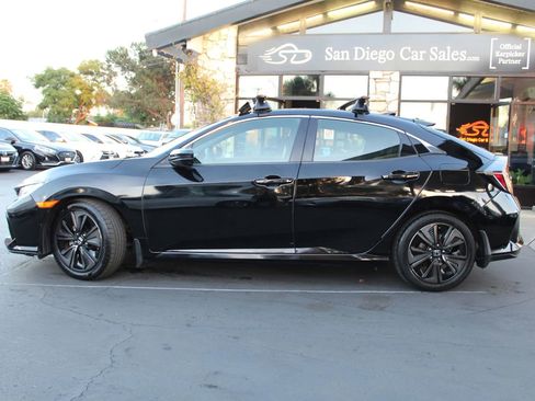 Used 2018 Honda Civic EX image 2