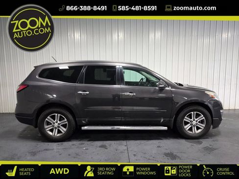 Used 2017 Chevrolet Traverse LT AWD/4WD image 1