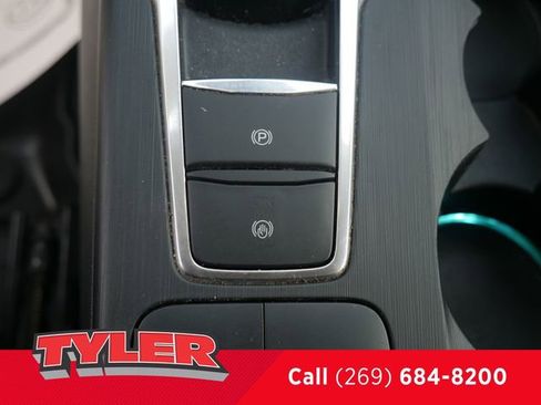 Used 2020 Ford Escape Titanium image 42