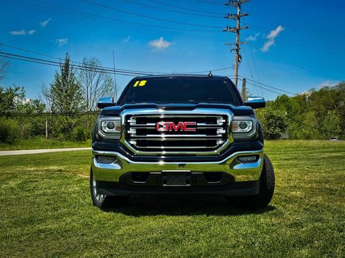 Used 2018 GMC Sierra 1500 SLT AWD/4WD image 10