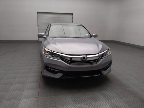 Used 2017 Honda Accord EX image 14