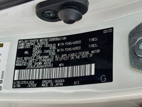 Used 2022 Toyota 4Runner Limited AWD/4WD image 42