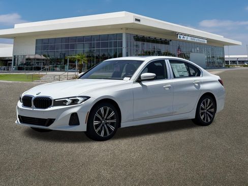 New 2026 BMW 330i Sedan RWD image 5