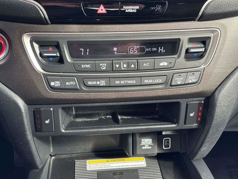 Certified 2022 Honda Pilot TrailSport image 29