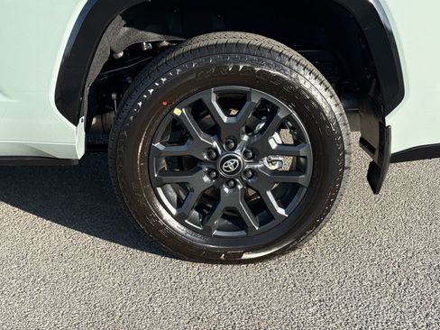 New 2026 Toyota Sequoia Platinum AWD/4WD image 5