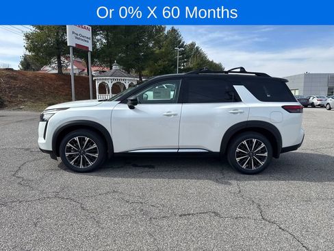 New 2026 Nissan Pathfinder Platinum image 2