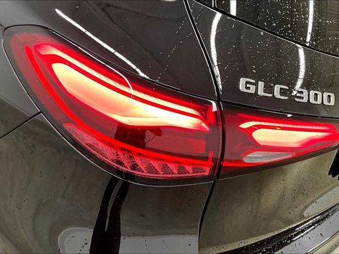 New 2025 Mercedes-Benz GLC 300 image 14