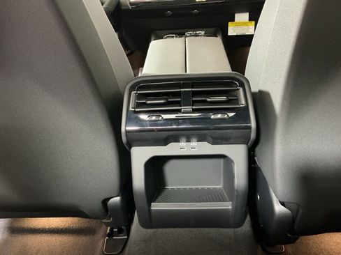 New 2026 BMW 540i xDrive w/ Executive Package AWD/4WD image 27