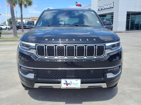Used 2024 Jeep Wagoneer Series III AWD/4WD image 2