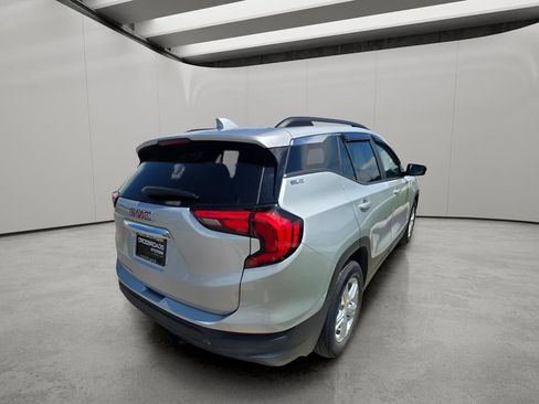 Used 2021 GMC Terrain SLE w/ Driver Convenience Package FWD image 6