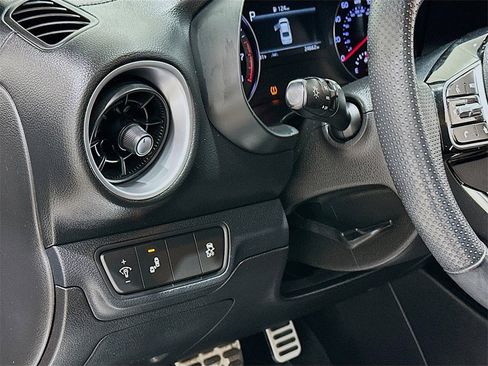 Used 2023 Kia Forte GT-Line w/ GT-Line Technology Package image 10