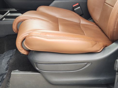 Used 2022 Lincoln Navigator Reserve image 29