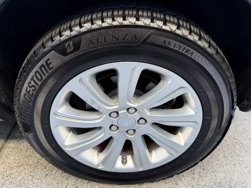 Used 2019 Land Rover Discovery Sport SE AWD/4WD image 29