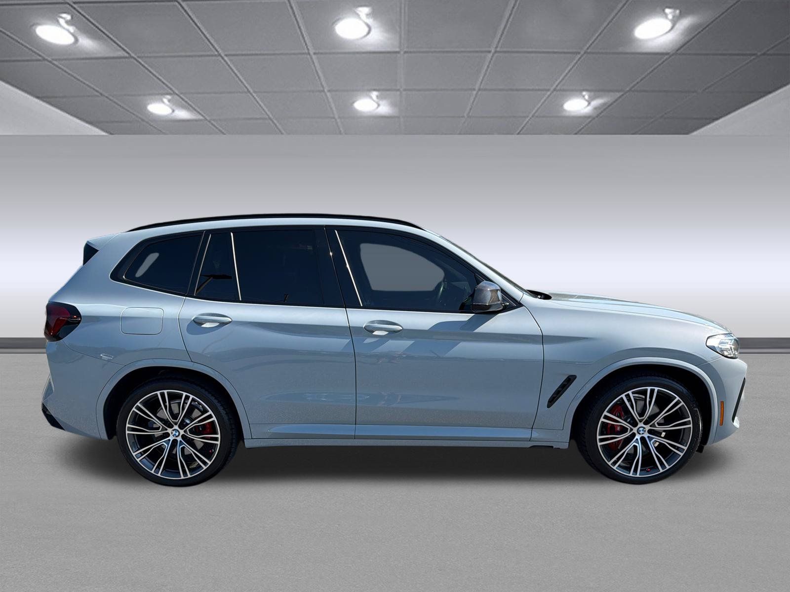 Used 2022 BMW X3 sDrive30i w/ M Sport Package 2 RWD image 4