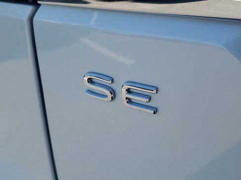 New 2026 Volkswagen Atlas SE FWD image 6