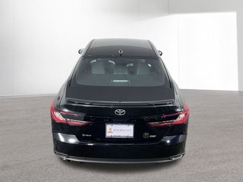 Used 2025 Toyota Camry SE FWD image 38