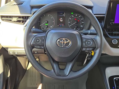 Used 2023 Toyota Corolla LE image 16