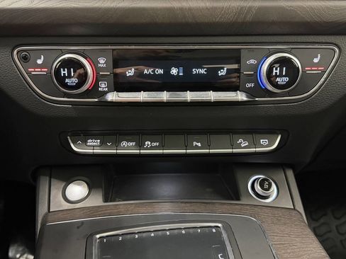 Used 2018 Audi Q5 2.0T Premium Plus image 18