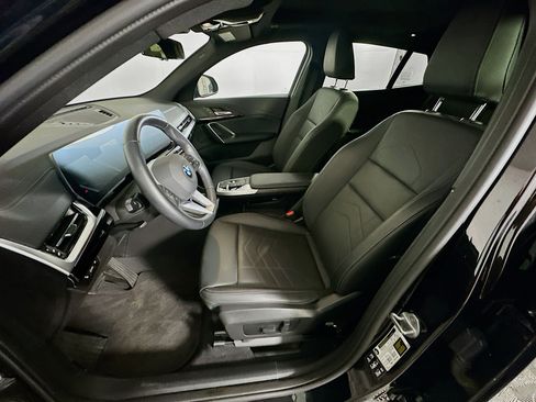 Used 2025 BMW X2 xDrive28i image 13