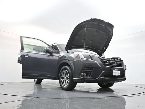 Used 2023 Subaru Forester Premium AWD/4WD image 44