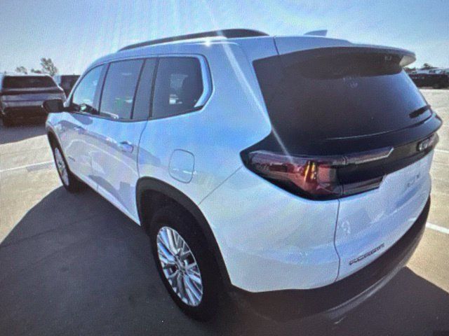 Used 2026 GMC Acadia Elevation w/ Elevation Premium Package FWD image 3