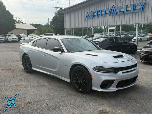 Used 2023 Dodge Charger R/T RWD image 1