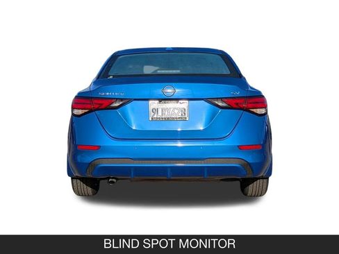 Used 2024 Nissan Sentra SV FWD image 9