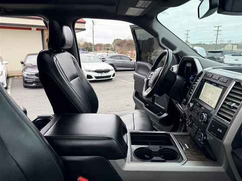 Used 2017 Ford F250 Lariat w/ Lariat Ultimate Package image 17