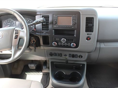 Used 2014 Nissan NV 3500 SL w/ Technology Package RWD image 23