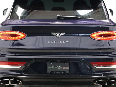 Used 2021 Bentley Bentayga AWD/4WD image 67