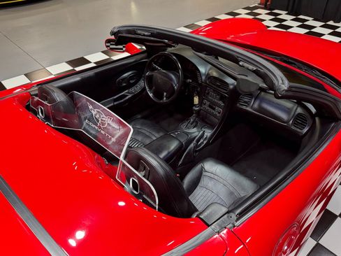 Used 1999 Chevrolet Corvette Convertible w/ Memory Pkg RWD image 43