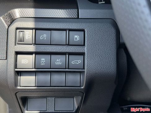 Certified 2026 Toyota 4Runner Limited AWD/4WD image 31
