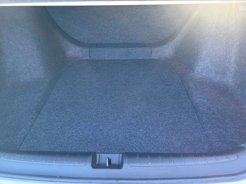 Used 2019 Honda Accord LX image 17