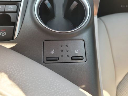 Certified 2024 Toyota Camry XLE image 28