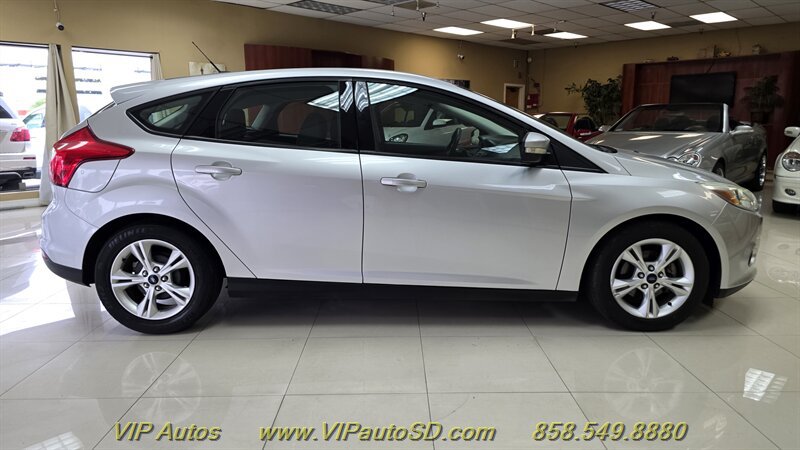 Used 2014 Ford Focus SE FWD image 5