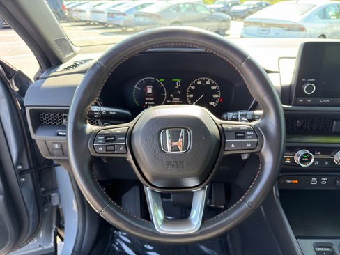 Used 2024 Honda CR-V Sport image 16