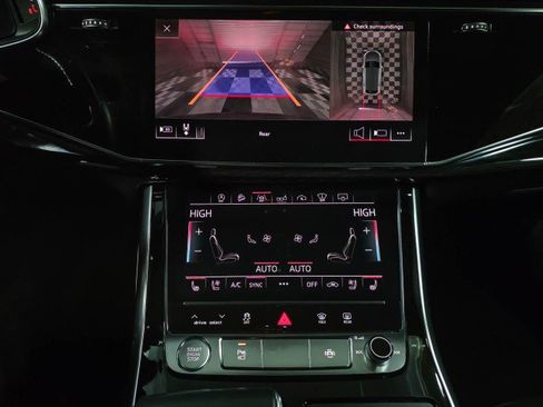 Used 2019 Audi Q8 Prestige image 29