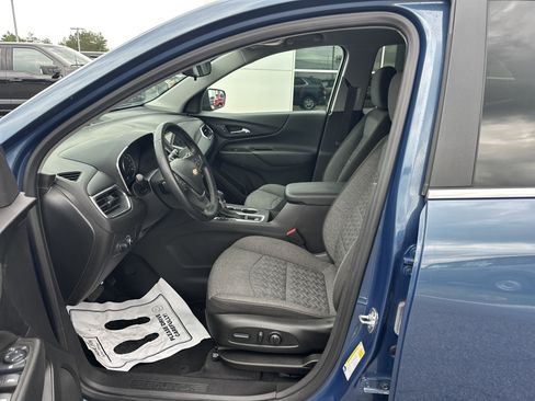Used 2024 Chevrolet Equinox LT AWD/4WD image 5