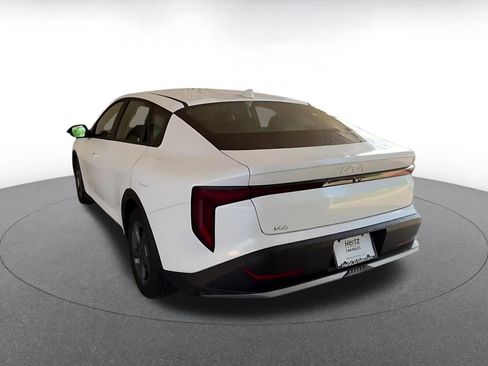 Used 2025 Kia K4 FWD image 11