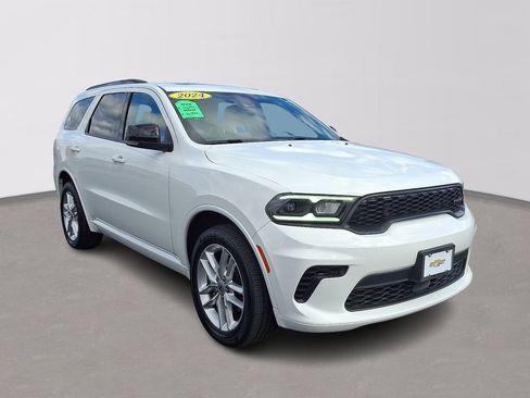 Used 2024 Dodge Durango GT image 3