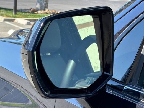 Used 2024 Chevrolet Suburban LT image 52