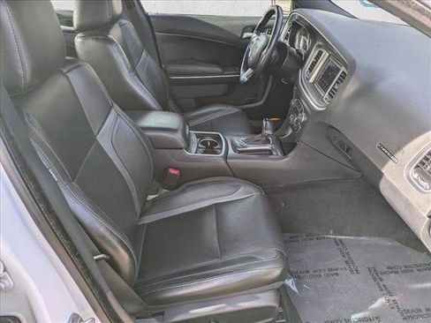 Used 2022 Dodge Charger SXT w/ Leather Interior Group image 21