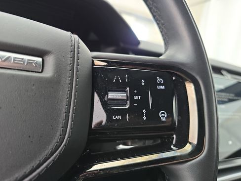 Certified 2025 Land Rover Range Rover Velar S image 18