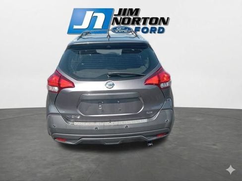 Used 2020 Nissan Kicks SR w/ Exterior Package FWD image 9