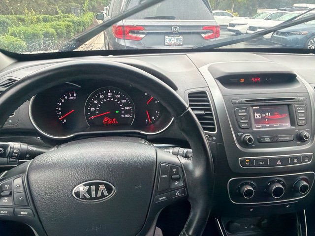 Used 2015 Kia Sorento LX FWD image 11