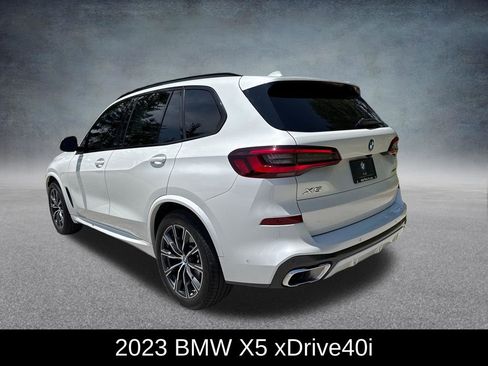 Used 2023 BMW X5 xDrive40i w/ Executive Package AWD/4WD image 3