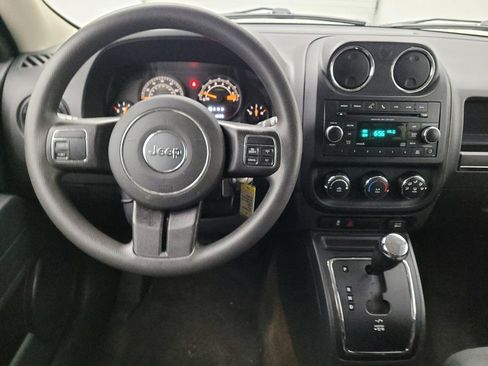 Used 2016 Jeep Patriot Sport image 22