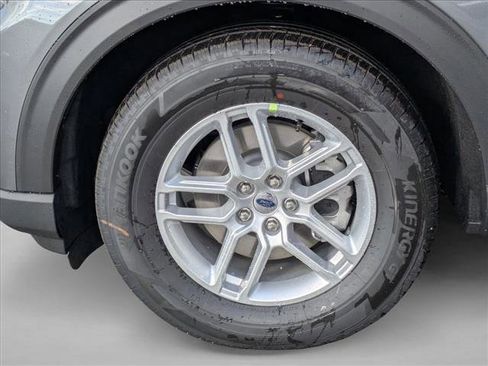 New 2026 Ford Explorer Active image 16