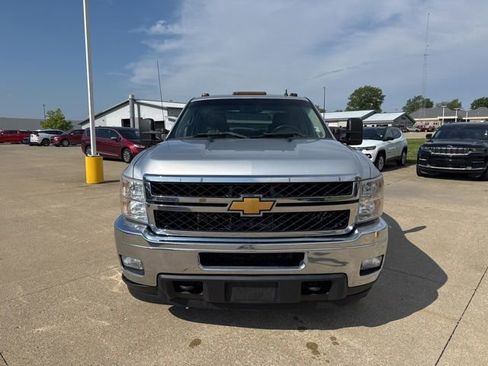 Used 2013 Chevrolet Silverado 2500 LTZ w/ LTZ Plus Package AWD/4WD image 2